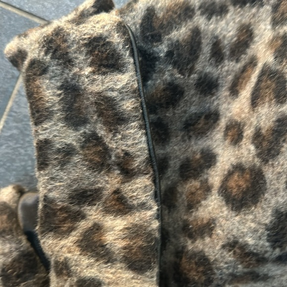 Leopard Jacket - Picture 6 of 6